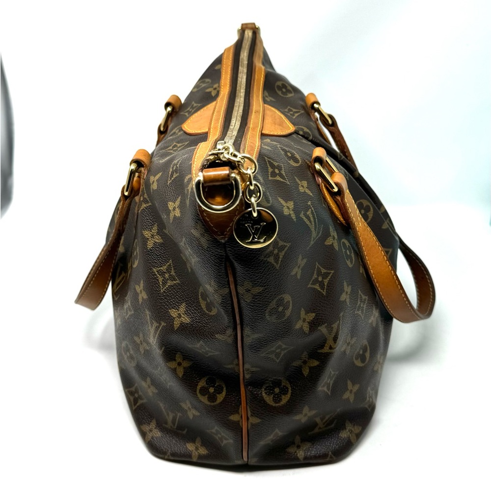 Authentic Louis Vuitton Monogram Palermo PM Tote. . - Picture 2 of 15